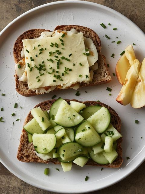 Wholemeal bread with ementaler cheese and cucumber salad